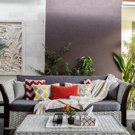 Villa Lapiz Lazuli Seminyak Kuta Bilik gambar